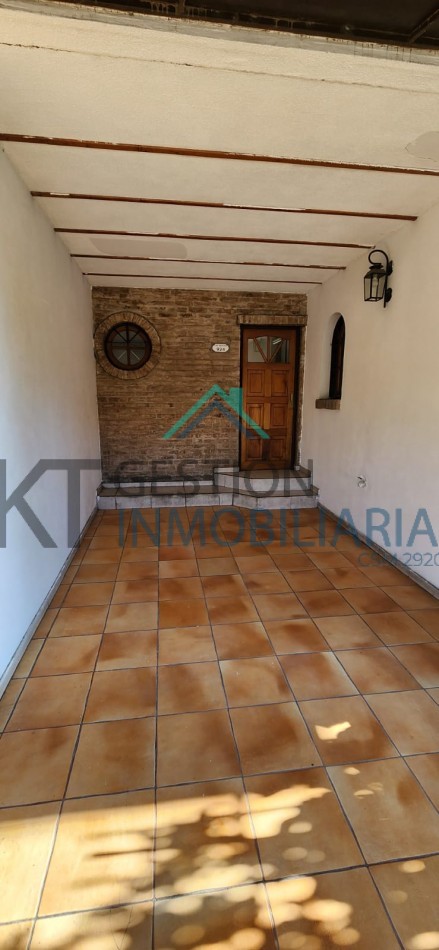 TRIPLEX 4 Ambientes en San Miguel | Cochera | Patio | Altillo | Excelente Estado