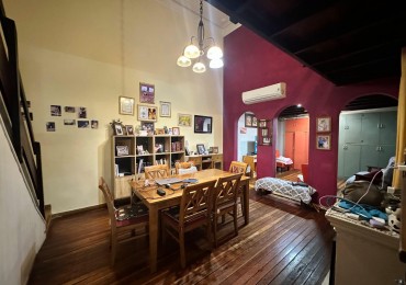 VENTA DE PH 4 HAMBIENTES 2 HABITACIONES EXCELENTE UBICACION SOBRE AVENIDA SAN CRISTOBAL CABA