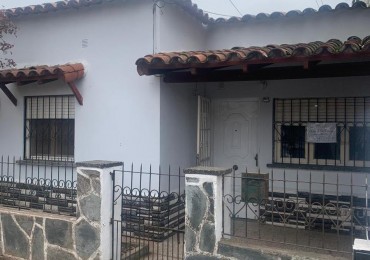 VENTA CASA MULTIFAMILIAR BUEN ESTADO SIN EXPENSAS TRUJUI MORENO