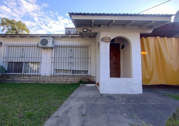 VENTA CASA 3 AMBIENTES MORENO CENTRO