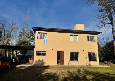 VENTA CASA 4 AMBIENTES BARRIO CON SEGURIDAD 24 HORAS CON PARQUE FRANCISCO ALVAREZ